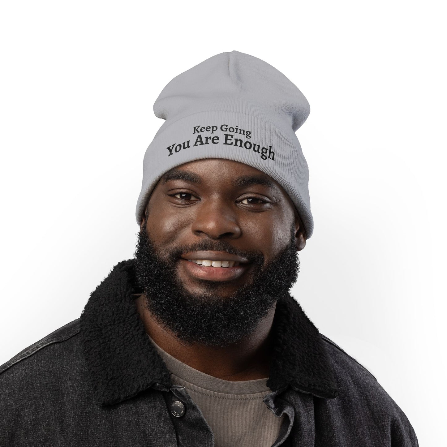 Gorro de punto "Eres Suficiente" — Bordado